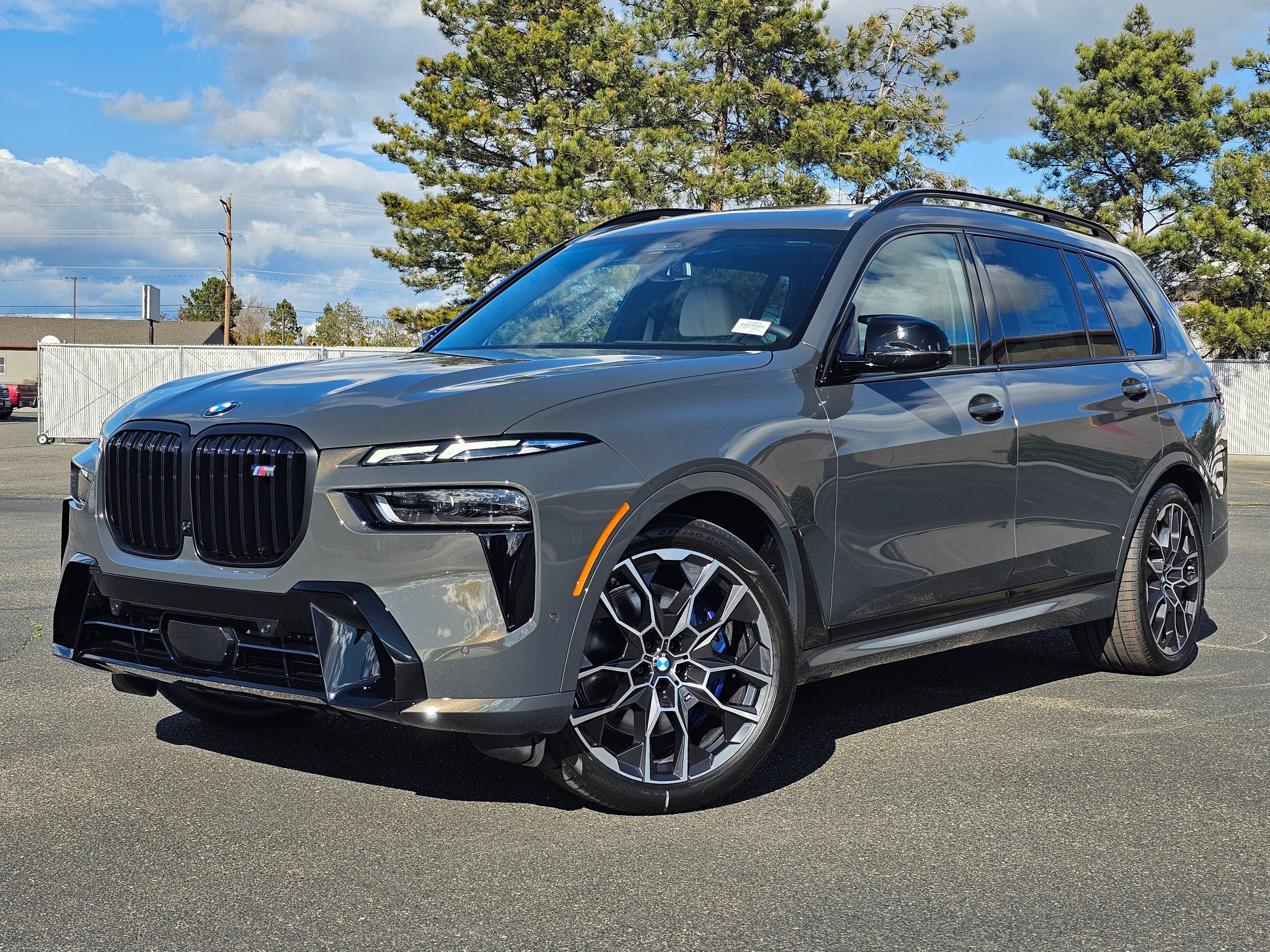 New 2026 BMW X7 M60i image 33