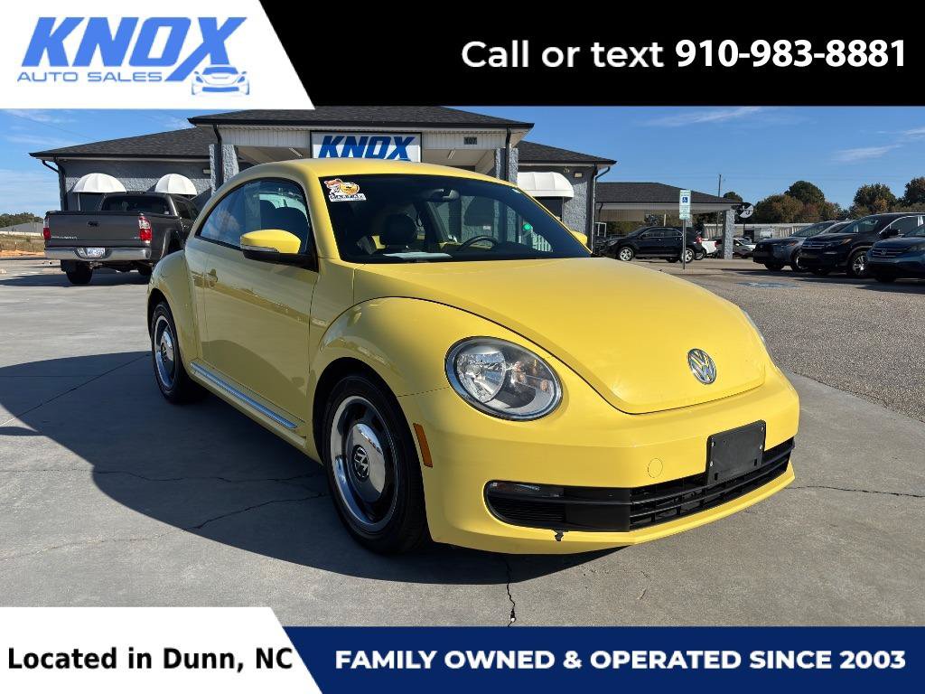 Used 2012 Volkswagen Beetle 2.5 FWD image 1