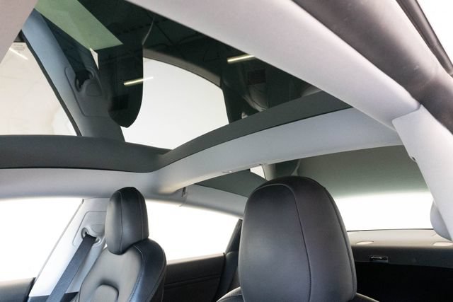 Used 2021 Tesla Model 3 Standard Range Plus RWD image 4