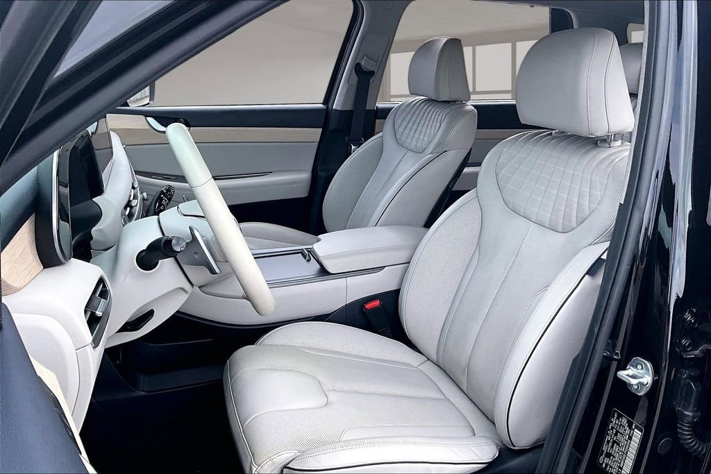 Used 2023 Hyundai Palisade Limited image 21