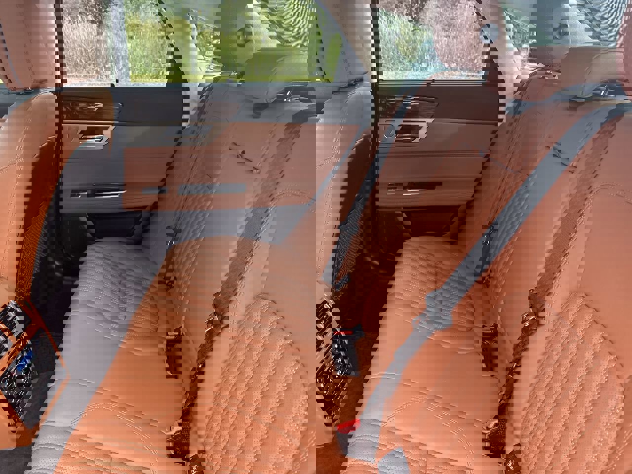 Used 2018 Jaguar XF Portfolio image 19