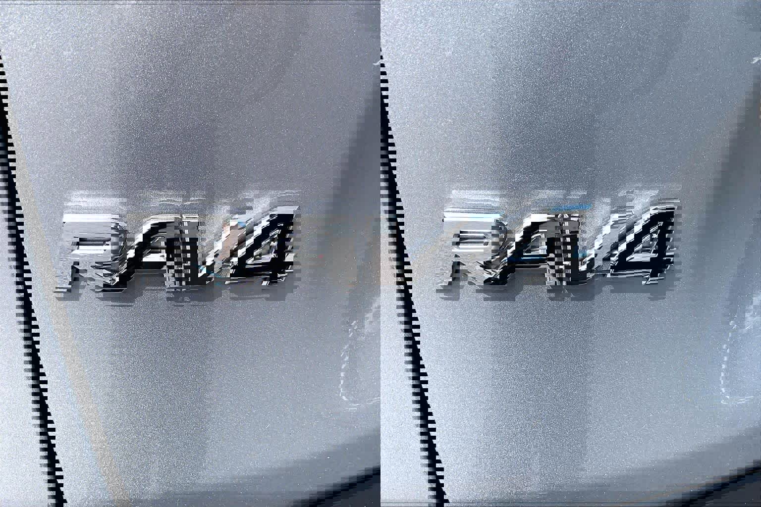 Used 2025 Toyota RAV4 Limited w/ Weather Package image 31