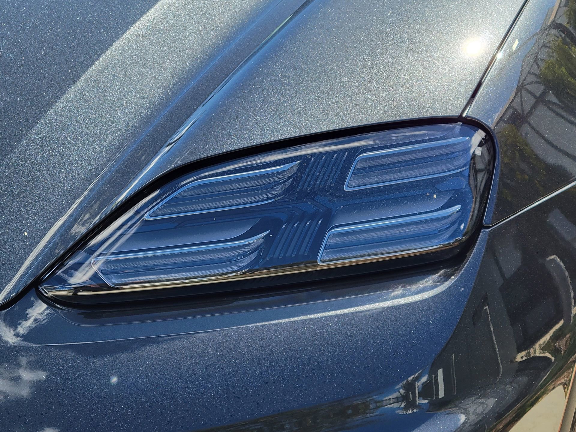 Used 2025 Porsche Macan Electric image 36