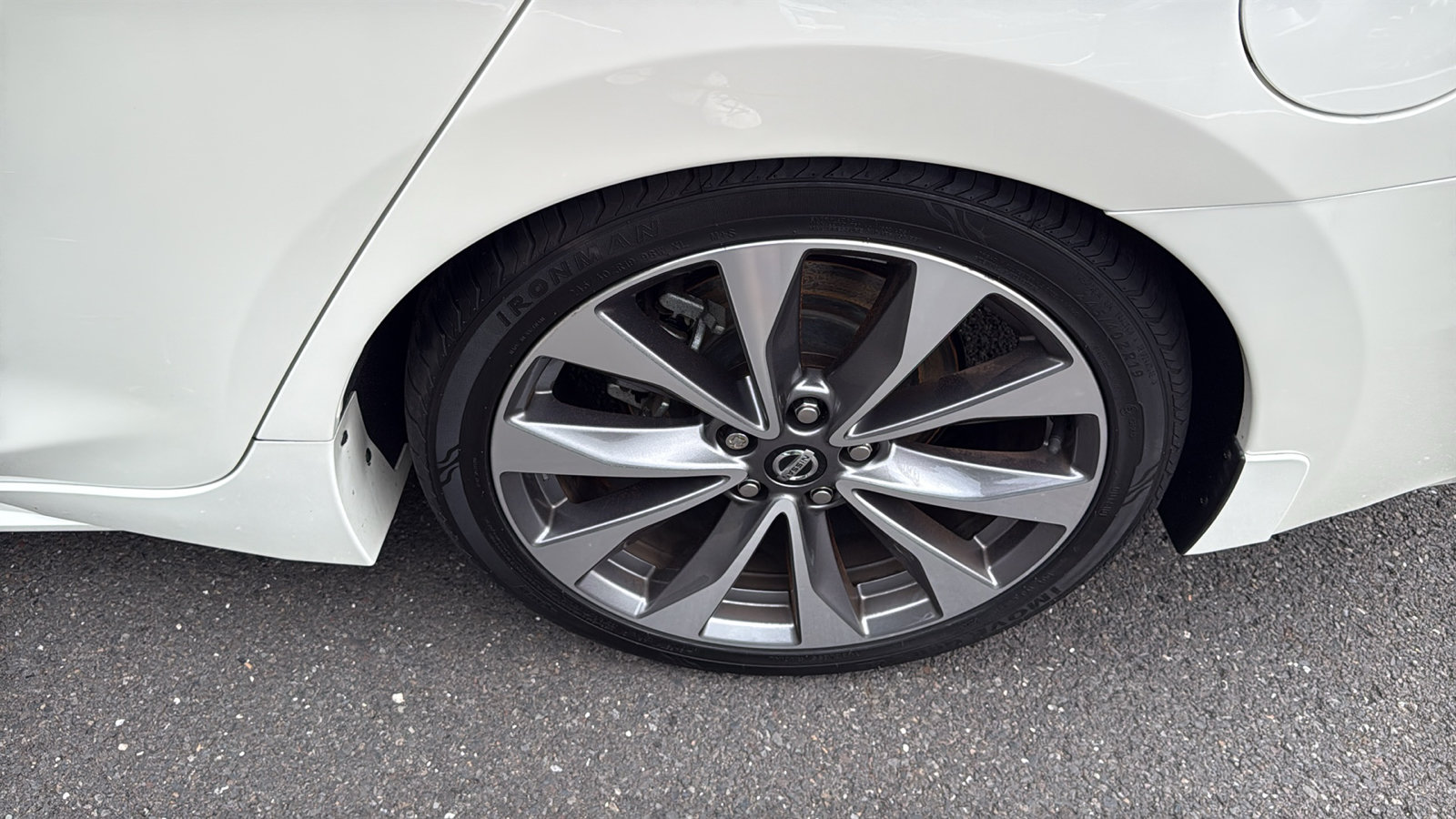 Certified 2021 Nissan Maxima Platinum w/ Sport Mat Group FWD image 23