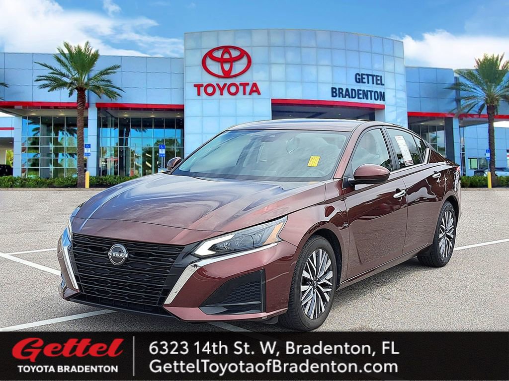 Used 2023 Nissan Altima 2.5 SV