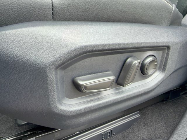 New 2026 Toyota Tundra Limited AWD/4WD image 15