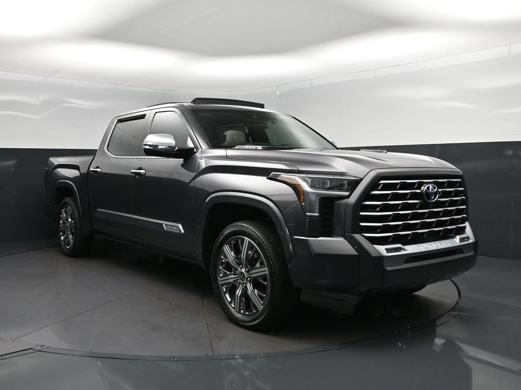 Used 2022 Toyota Tundra Capstone AWD/4WD image 9