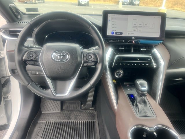 Used 2024 Toyota Venza Limited image 20