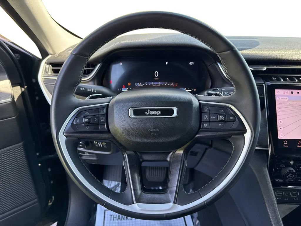 Used 2023 Jeep Grand Cherokee Limited AWD/4WD image 15