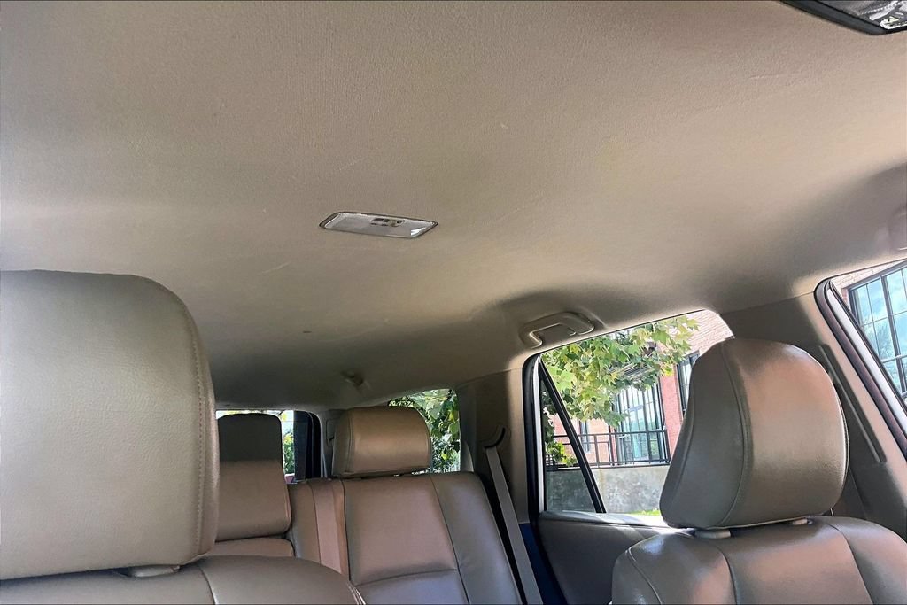 Used 2017 Toyota 4Runner SR5 RWD image 23