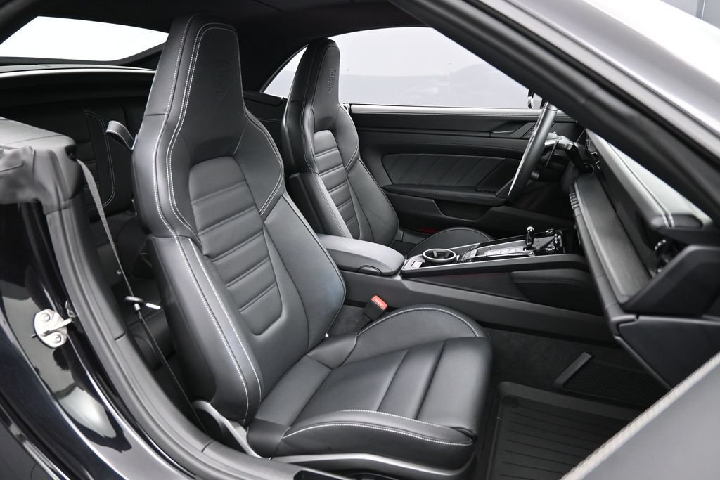 Certified 2026 Porsche 911 Carrera 4 GTS AWD/4WD image 26