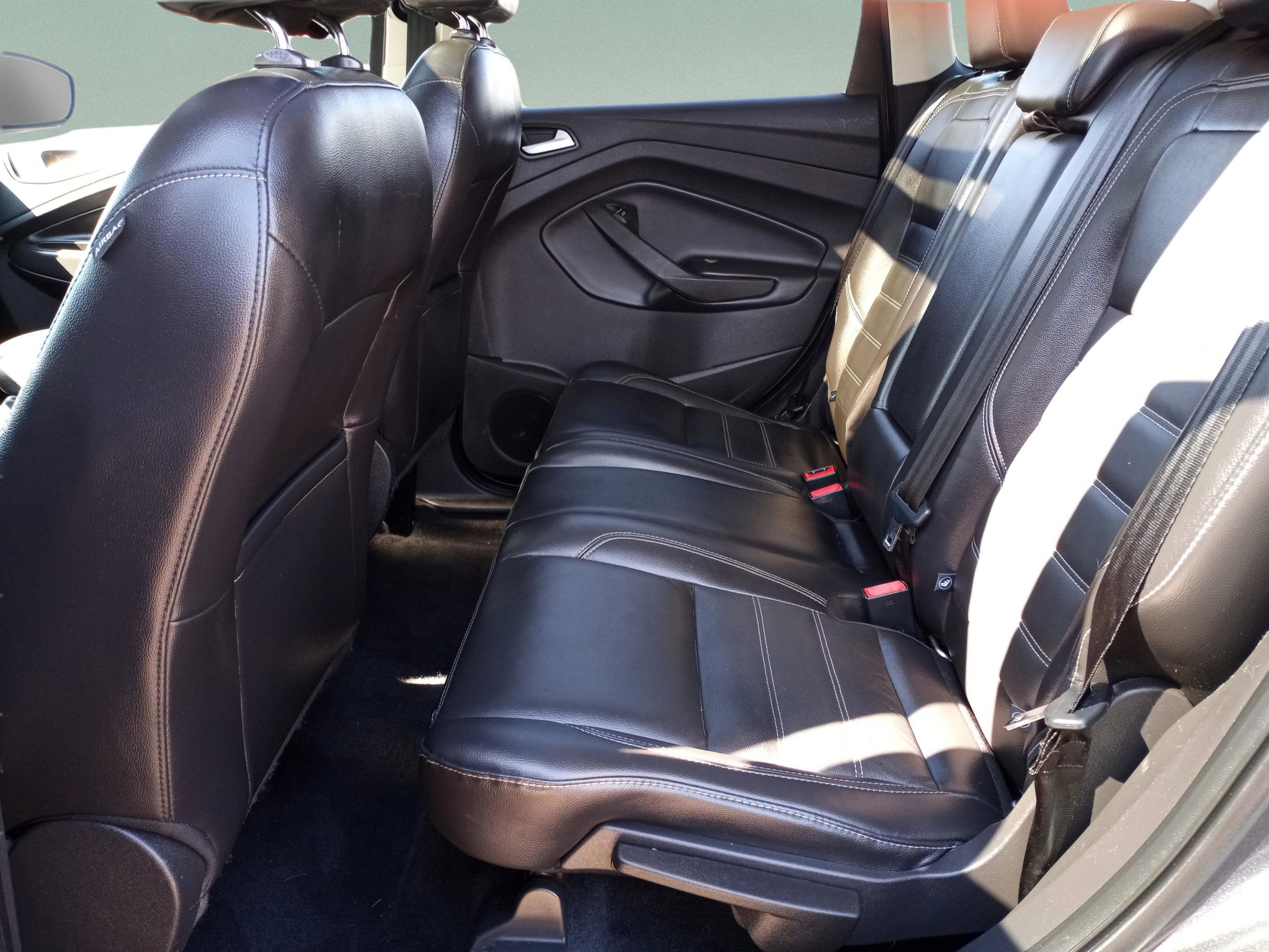 Used 2017 Ford Escape Titanium image 30