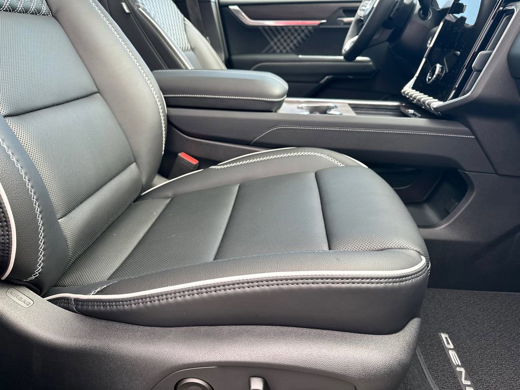 New 2026 GMC Acadia Denali w/ Super Cruise Package image 14