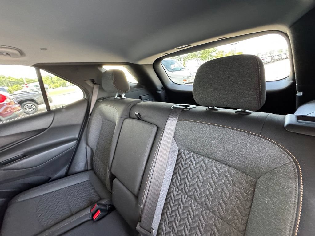Used 2024 Chevrolet Equinox LT FWD image 21