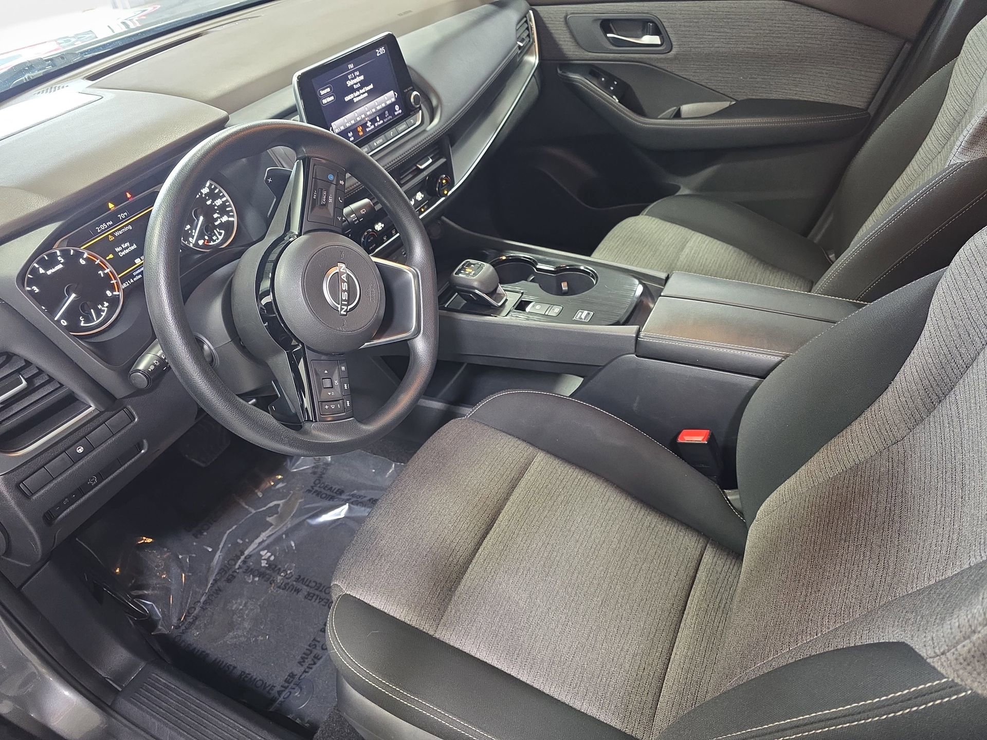 Used 2023 Nissan Rogue SV FWD image 15