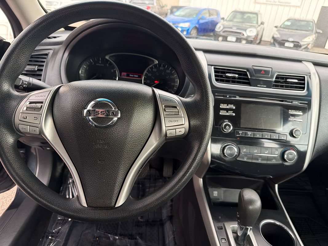 Used 2015 Nissan Altima 2.5 S w/ Special Edition Package FWD image 10