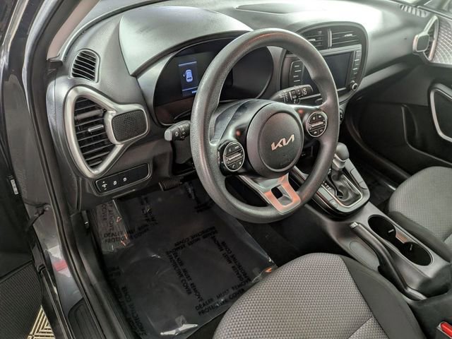 Used 2023 Kia Soul LX w/ Option Group 015 image 11
