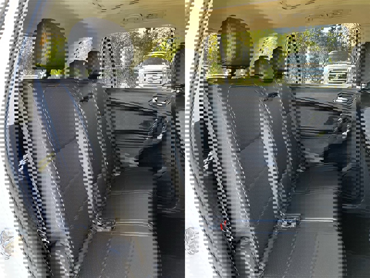 Used 2018 Volkswagen Tiguan SEL image 27