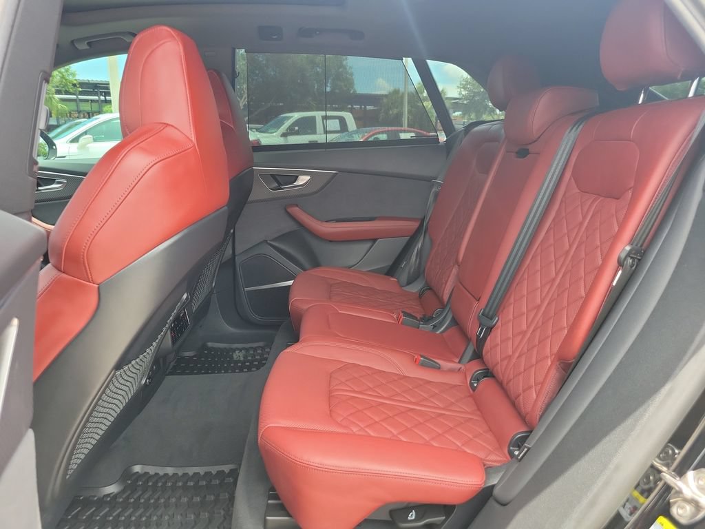Used 2024 Audi SQ8 Premium Plus AWD/4WD image 16