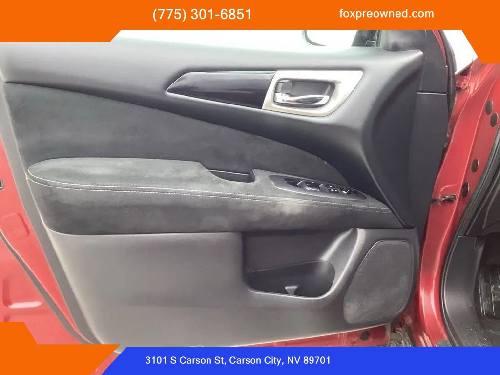 Used 2016 Nissan Pathfinder S image 13