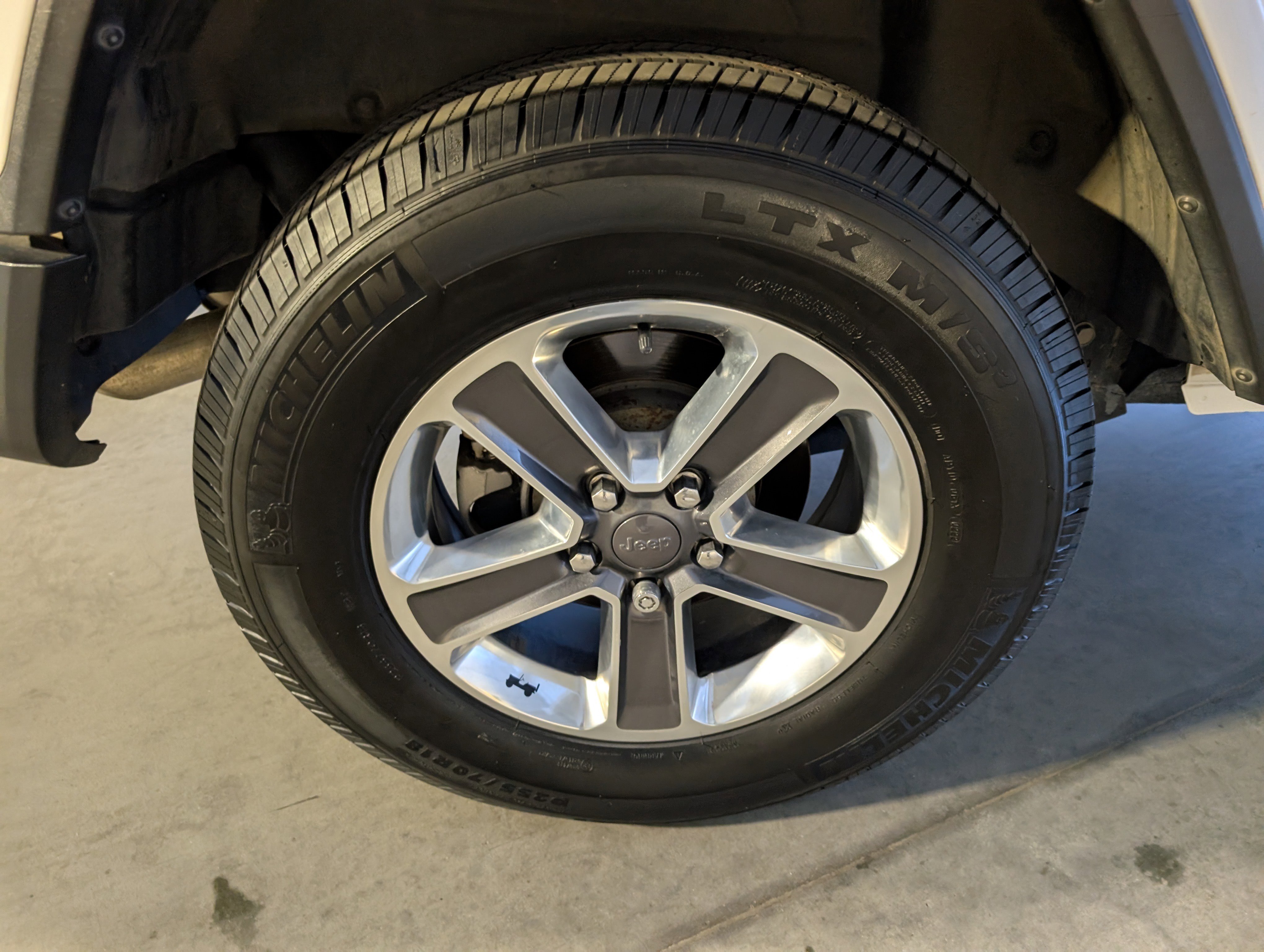 Used 2018 Jeep Wrangler Unlimited Sahara image 17