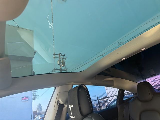 Used 2020 Tesla Model 3 Standard Range image 10