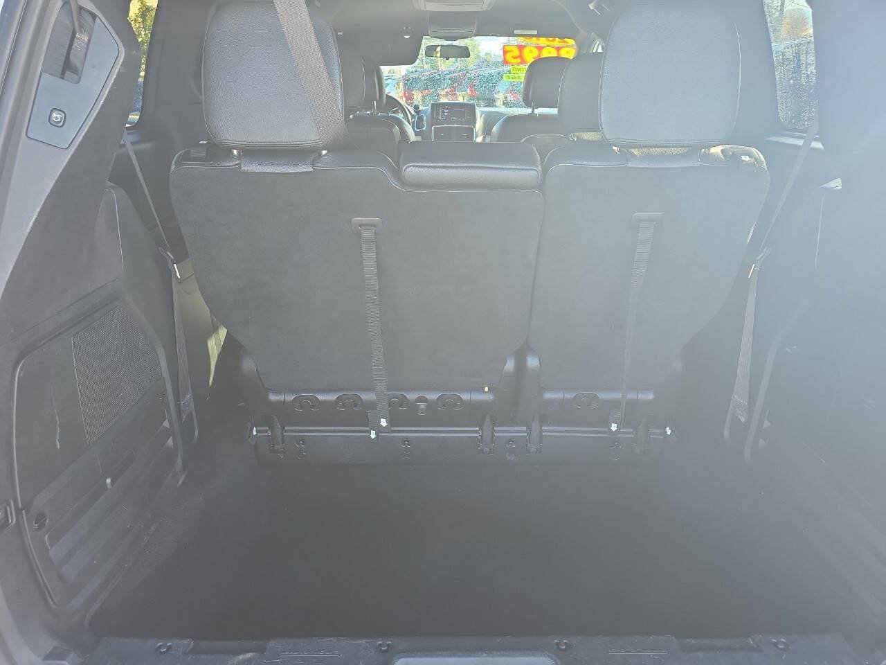 Used 2016 Dodge Grand Caravan R/T FWD image 19