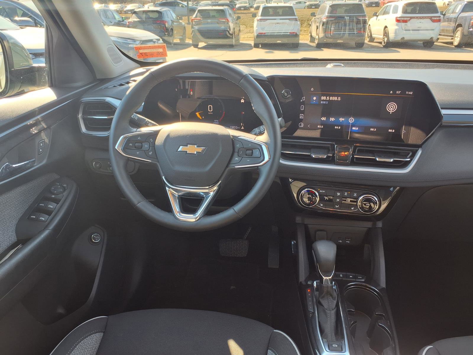 Used 2026 Chevrolet TrailBlazer LT w/ Convenience Package image 8