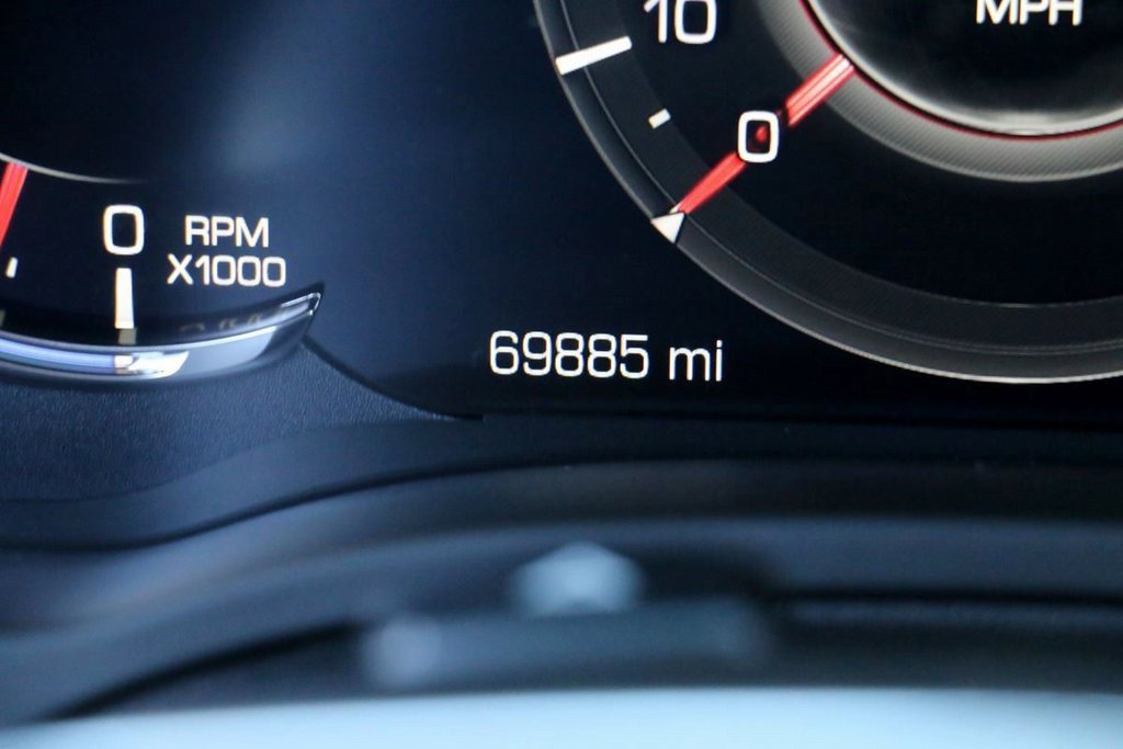 Used 2020 Cadillac Escalade ESV Premium Luxury image 14