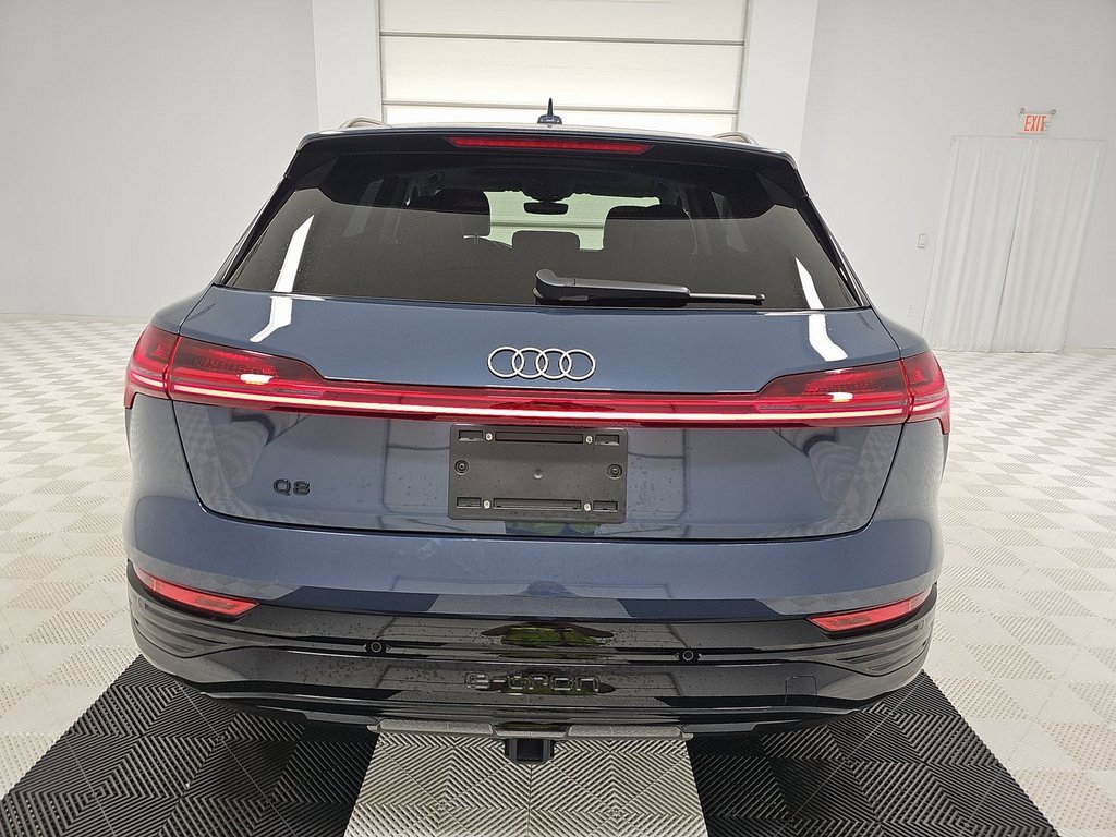 Used 2024 Audi Q8 e-tron Prestige w/ Prestige Package image 5