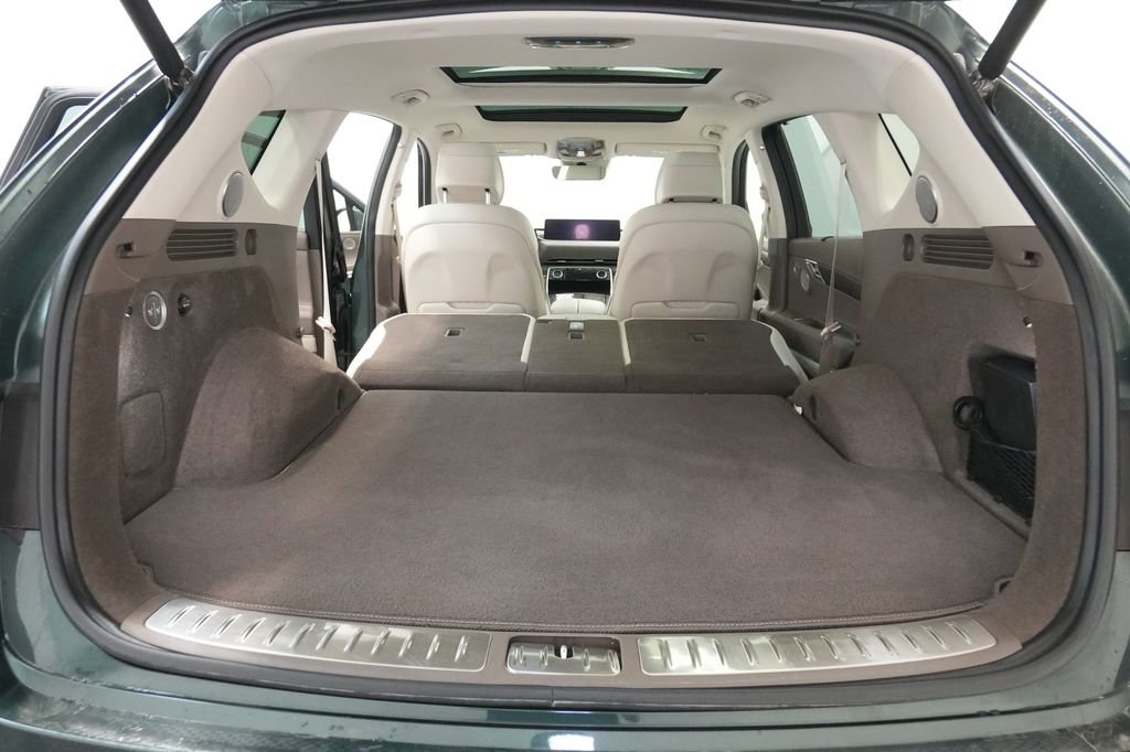 Used 2022 Genesis GV80 2.5T w/ Advanced Package 02 image 32