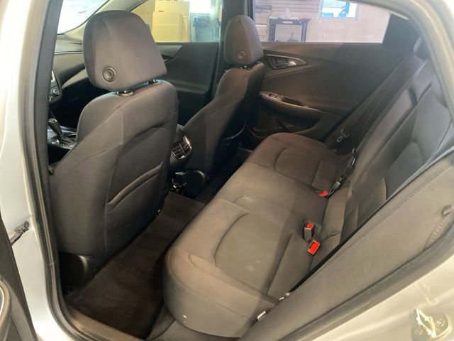 Used 2017 Chevrolet Malibu LT FWD image 28