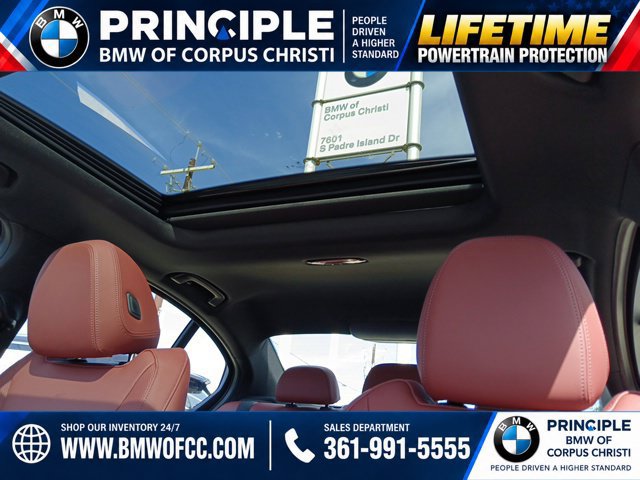 New 2026 BMW 330i Sedan w/ Convenience Package RWD image 28