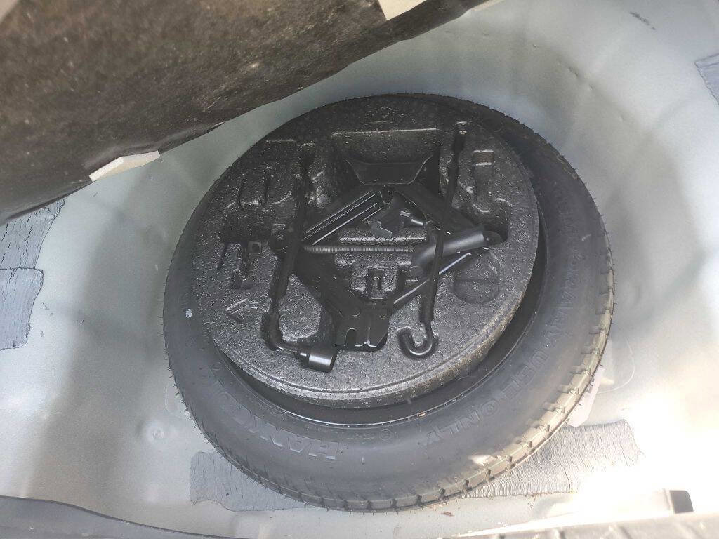 Used 2018 Kia Optima LX w/ Convenience Package image 13