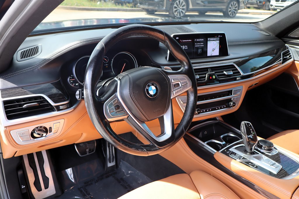 Used 2018 BMW 750i xDrive AWD/4WD image 15