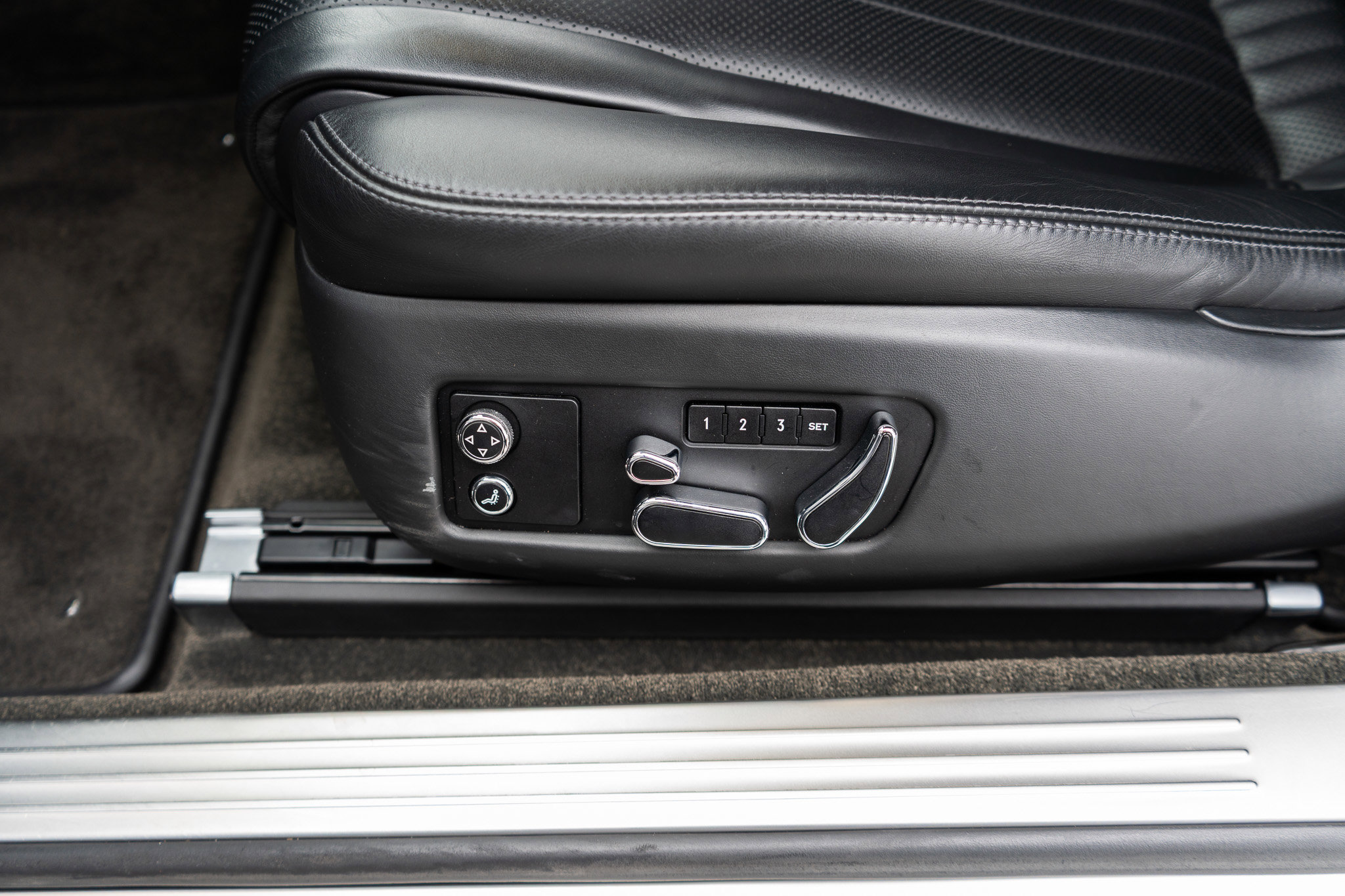 Used 2016 Bentley Continental GT image 23