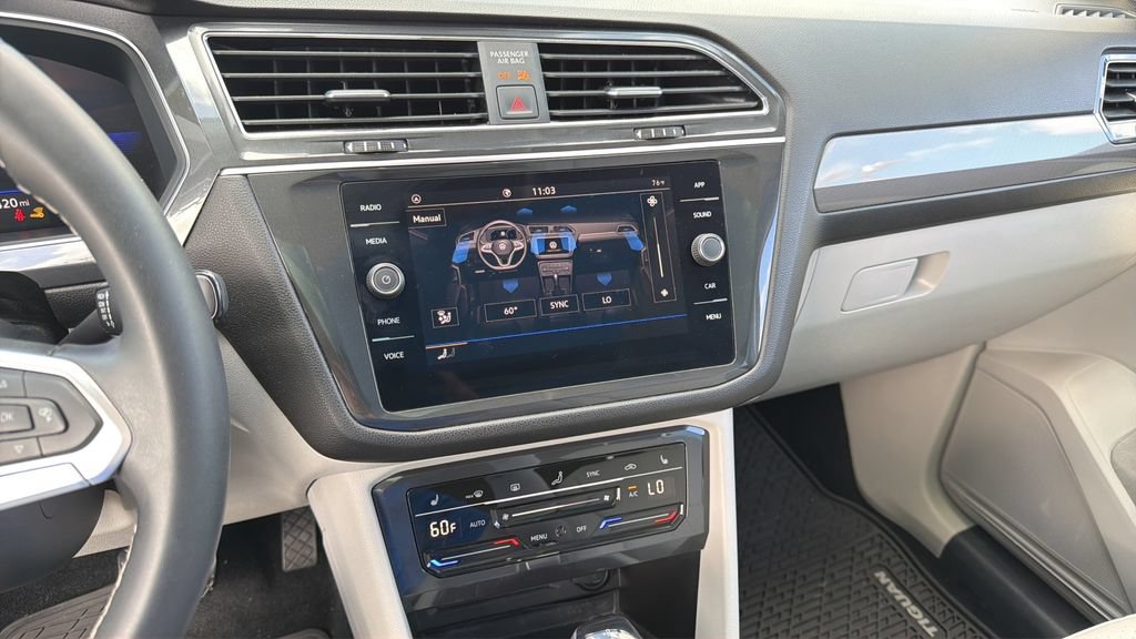 Used 2023 Volkswagen Tiguan SE FWD image 19