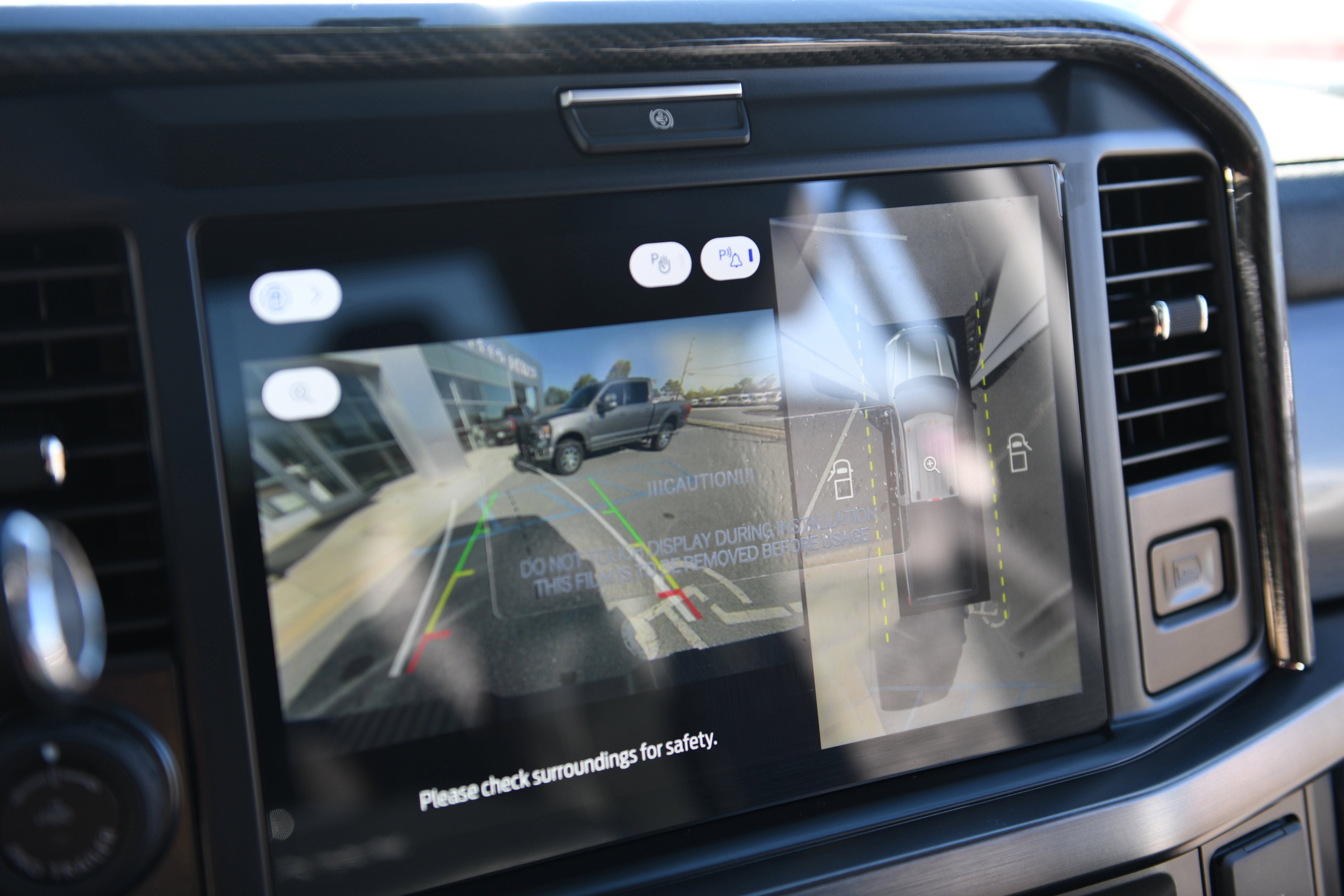 New 2026 Ford F250 Lariat w/ Black Appearance Package image 41