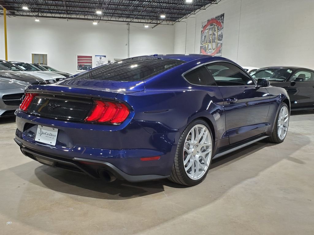 Used 2019 Ford Mustang EcoBoost image 9
