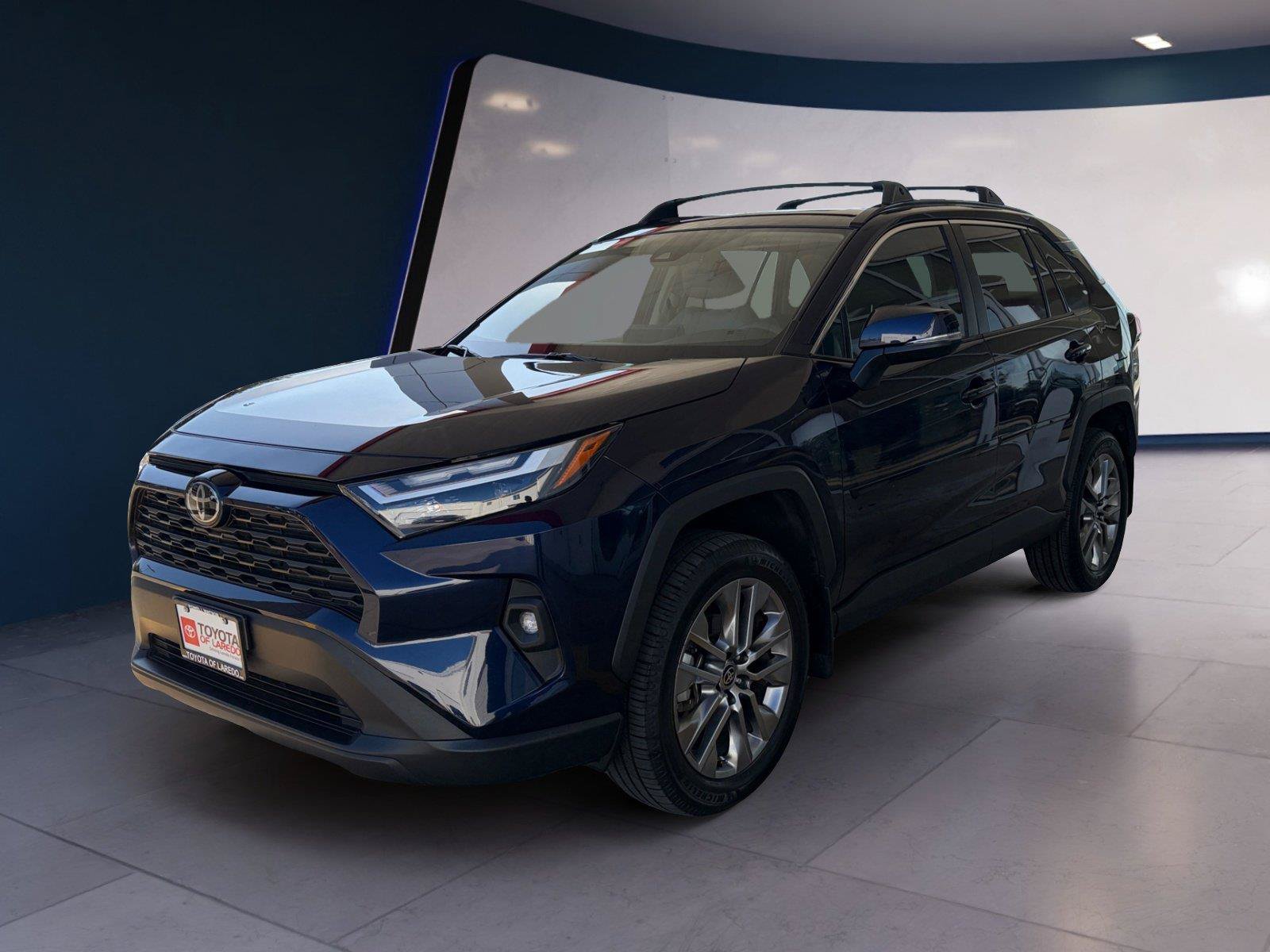 Used 2025 Toyota RAV4 XLE Premium FWD image 1