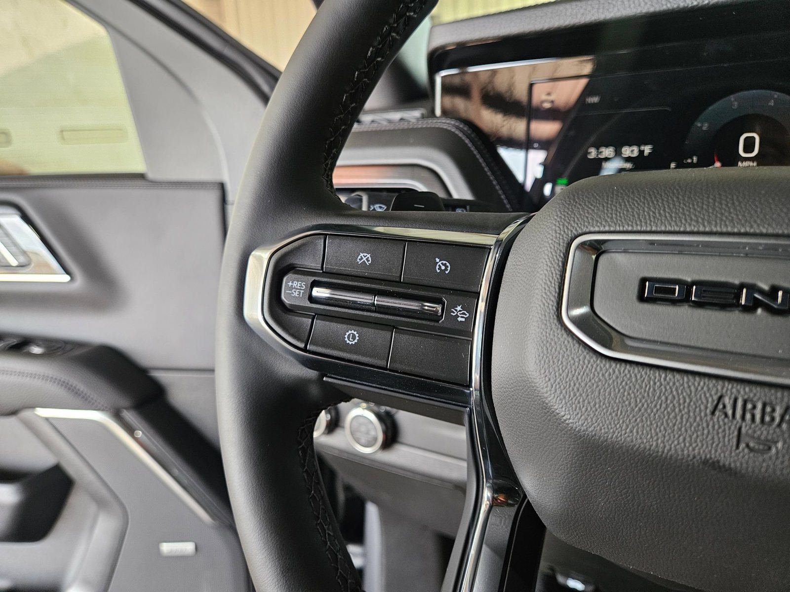 New 2026 GMC Yukon Denali AWD/4WD image 13