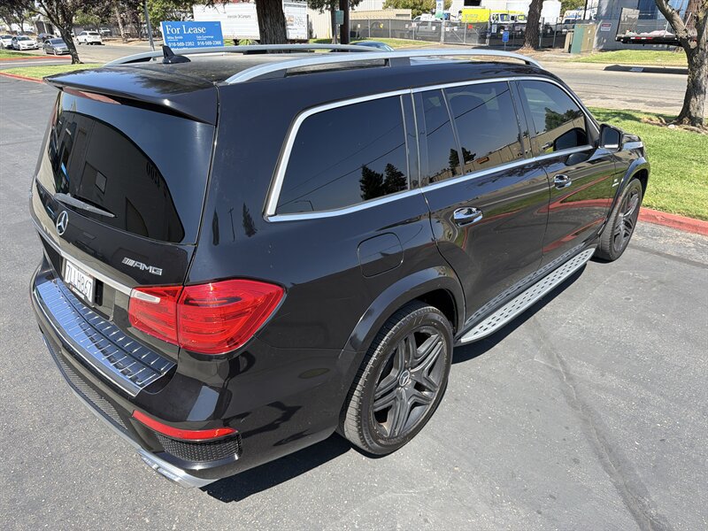 Used 2015 Mercedes-Benz GL 63 AMG 4MATIC image 14