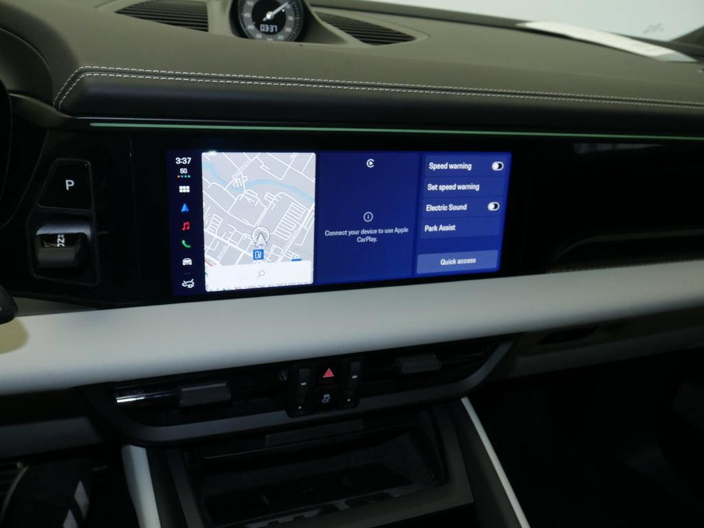 Certified 2026 Porsche Macan Turbo Electric AWD/4WD image 33
