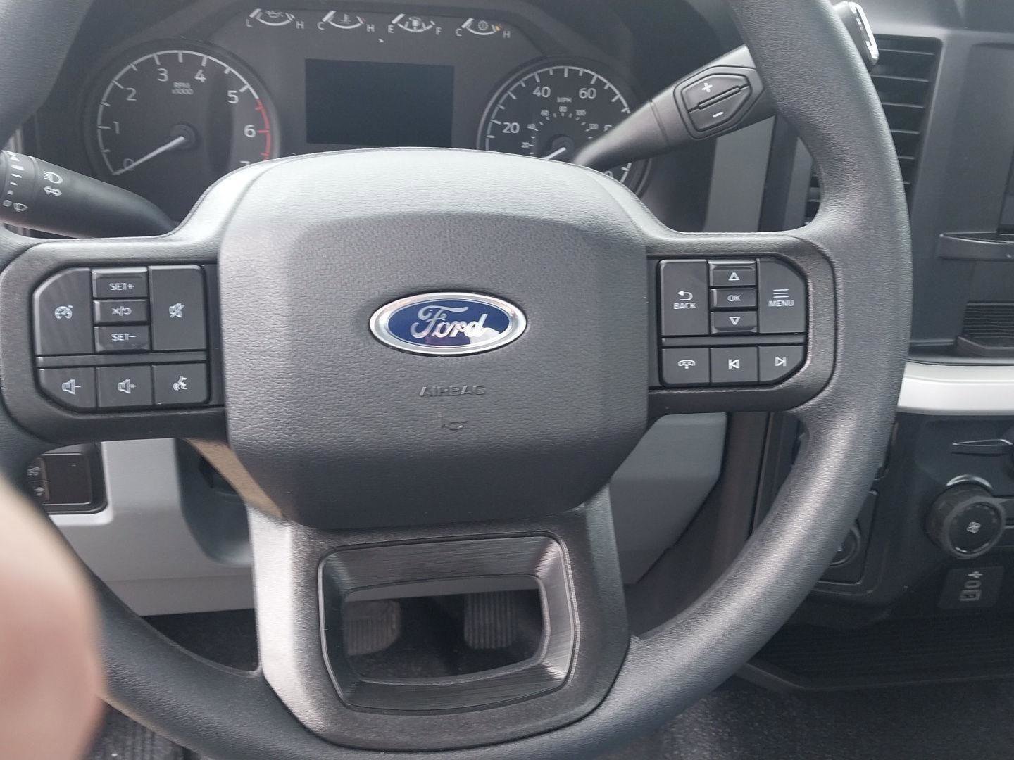 New 2026 Ford F250 XL w/ XL Chrome Package image 13