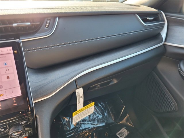 New 2025 Jeep Grand Cherokee Limited image 25