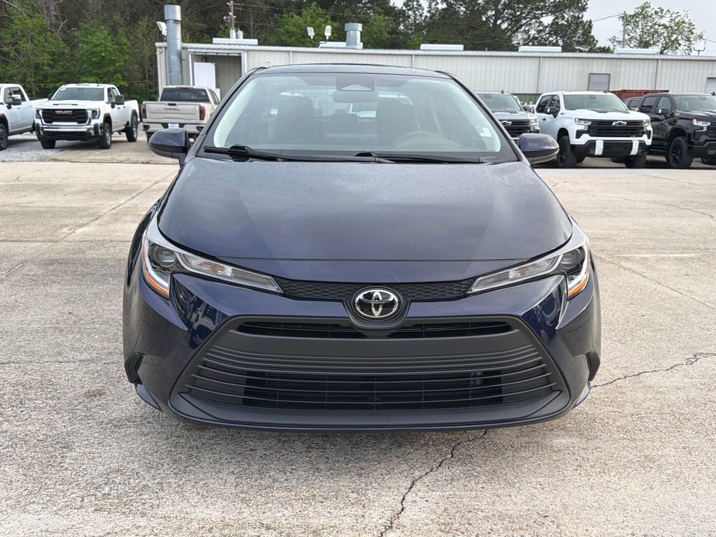 Used 2025 Toyota Corolla LE image 11