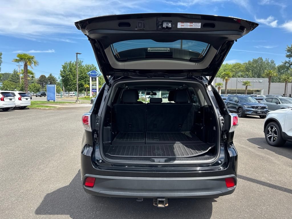 Used 2015 Toyota Highlander XLE AWD/4WD image 16