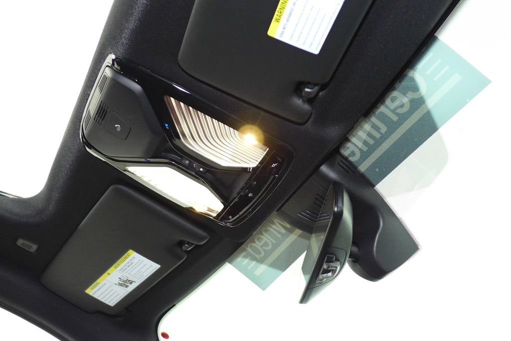 Used 2024 BMW i4 eDrive35 w/ Convenience Package RWD image 17