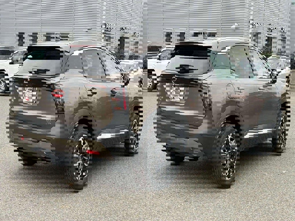 New 2026 Nissan Kicks SV w/ SV Premium Package image 5