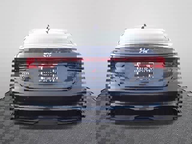 Used 2023 Kia Forte LXS image 3